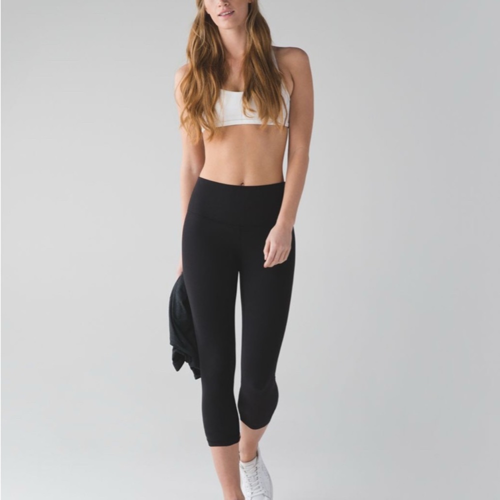 Lululemon Align Crop in Black